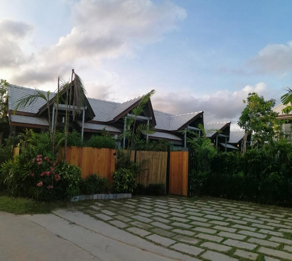 Jr Place Klong Muang Beach Luaran gambar